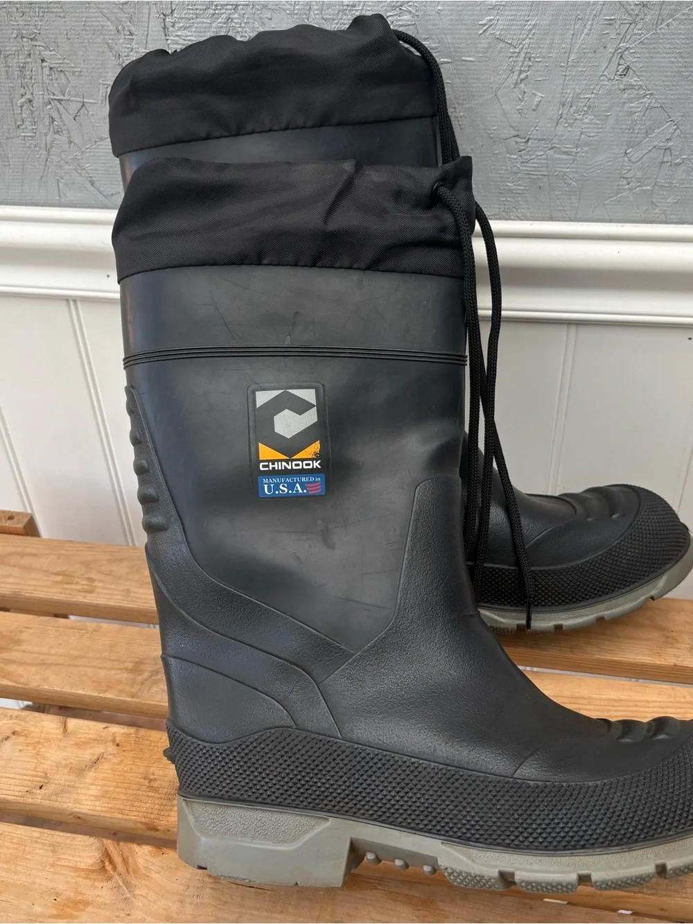 Men’s Black Chukka-Style Rubber Work Boots